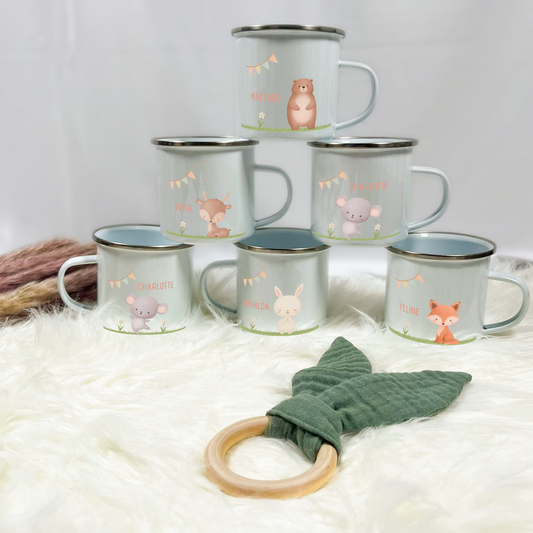 Emaille Tasse Tiere im Gras