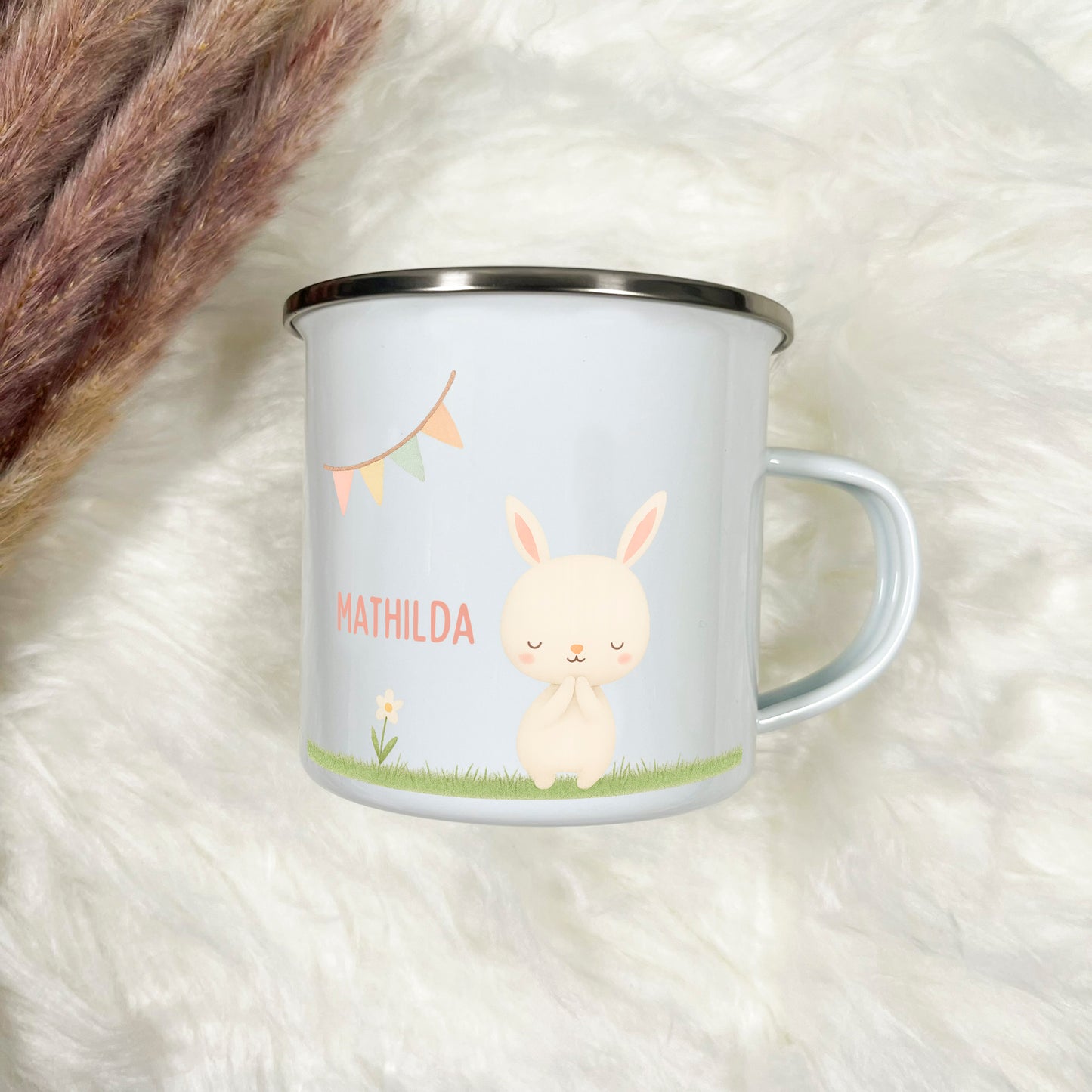 Emaille Tasse Tiere im Gras